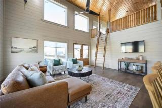 Modern Cabin Escape - Hot Tub - Game Room - Pets - 6