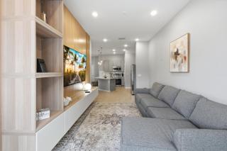Luxury 5BR Villa w 4 -En Suites Heart of Orland - 6