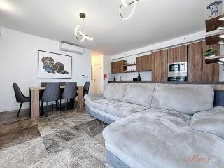 St Julians Penthouse with Private Pool - 4