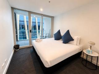 Elegant Apartment in Southbank - 6