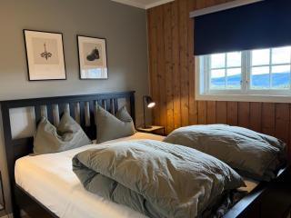 Modern 2-Bedroom Apartment In Ideal Location - 3