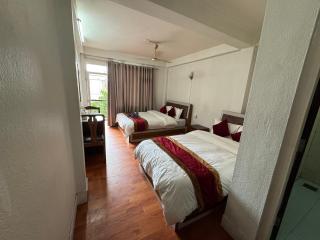 Om taraguest house - 3