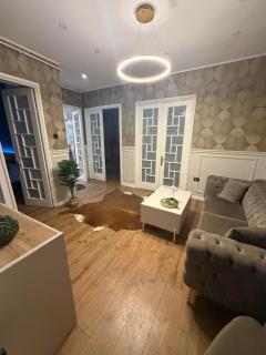 Casa Unirii 3BR 2Bath Courtyard 10Min Walk to Center - 4
