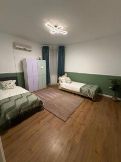 Casa Unirii 3BR 2Bath Courtyard 10Min Walk to Center - 2