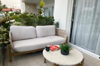 Pool Beach & Food Walk 2 Baths Sleeps 4 - 4