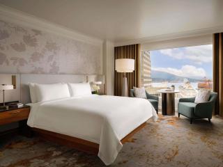 Fairmont Waterfront - 8