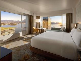 Fairmont Waterfront - 5