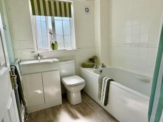 Crowfoot Cottage - 2
