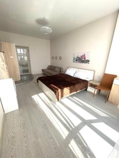 Home196a - 3
