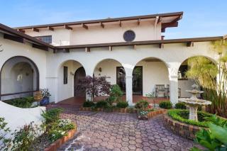 Magnificent Beachfront Mansion - Pool - Fireplace - 4