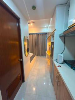 J & A Condotel - 8