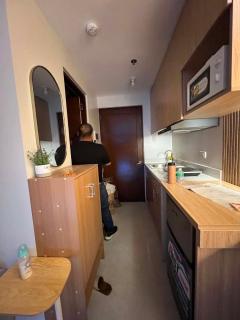 J & A Condotel - 1