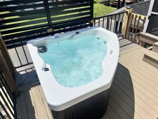 Dans Den - Two bedroom home with outdoor firepit - 8