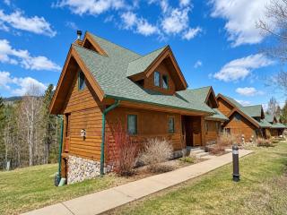 Large 5BR Ski-In/Ski-Out | Sauna | Sleeps 12 - Lutsen - 9