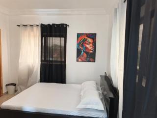 Air-conditioned room with balcony and Wi-Fi , Agbalopédo ,Eyram Immo & Services - 3