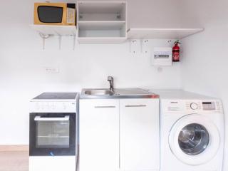 Renovated studio in the attic Paris 30 minutes away - 7