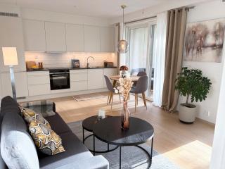 Beautiful furnished 2-room apartment with a short distance to everything - 0