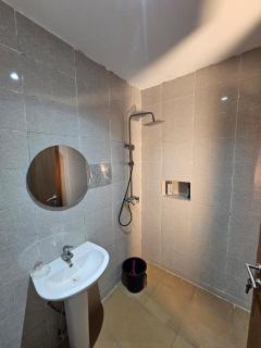 River Park Executive 2 Bedroom Apartment - 6
