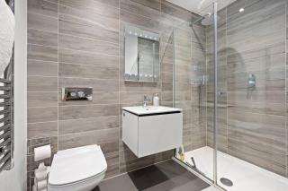 Merstham Apartment Cosy One Bed Free Parking - 6