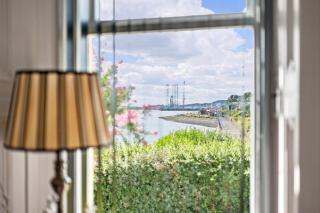 West Beach Cottage - Large Garden and Tay Views - 2