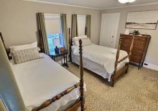 Maple Hill Farm Bed & Breakfast - 2