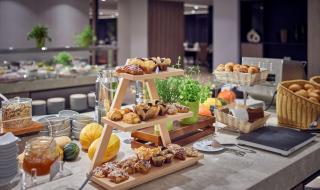 DoubleTree by Hilton Hannover Schweizerhof - 1