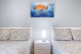 Luxury Calypso Tower 3! Free Beach Chair Service for 4! by Dolce Vita Getaways PCB - 2