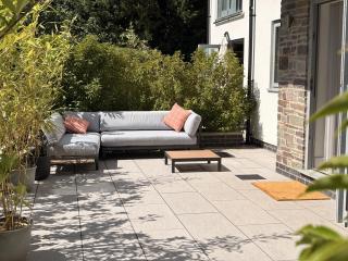 Long Ashton Terrace Apartment | Sleeps 4 - 8