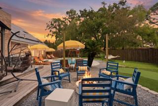 4BR Emerald Coast Escape Pool Hot Tub & Theater - 9