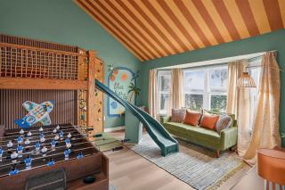 4BR Emerald Coast Escape Pool Hot Tub & Theater - 6