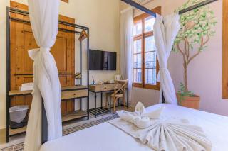 Les Bougainvilliers Studios in Batroun - 1