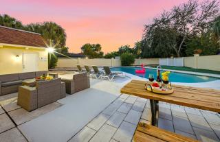 Carroll Cove Heated Pool 5BR Sleeps 16 Carrollwood, Tampa - 8