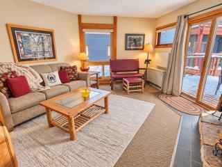 Ski-In/Ski-Out Condo at Lutsen Mtn | Pool, Hot Tub - 2