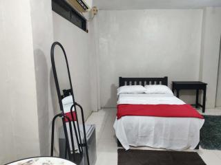 RnR Family Suites - 4