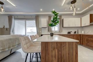 Fully equipped 2BR home with Pool & Gym access by 360 Estates - 7