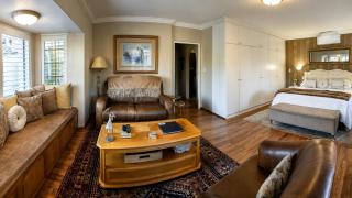 Meerendal Cottage-Affordable Luxury-Private Garden with Pool & Hot Tub - 4