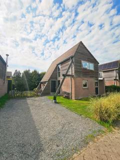 Lake House Grou - 9