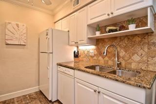 Walk to Siesta Beach! Dog Friendly, Heated Pool, Private Lanai - 5