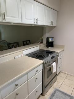 Spacious Water View 2nd Floor Unit 5 Minute Walk to Siesta Beach - 4