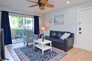 Spacious 1 BR1 Bath, Renovated Ground Floor Unit, 03 mile to Siesta Beach - 9