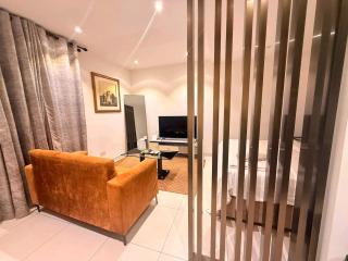 Executive studio at the Lennox AirportResidential - 3