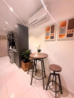 Executive studio at the Lennox AirportResidential - 2