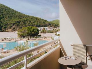 Hyde Ibiza Beach Resort by Accor - 4