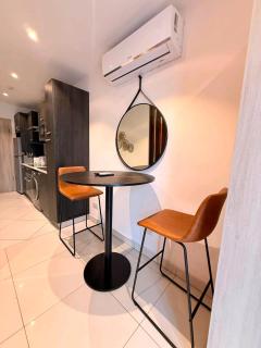 Executive studio at the Lennox AirportResidential - 2