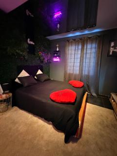 Le Eden Secret - Limitless - Jacuzzi et Miroir au plafond - 6