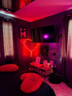 Le Eden Secret - Limitless - Jacuzzi et Miroir au plafond - 8