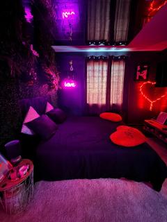Le Eden Secret - Limitless - Jacuzzi et Miroir au plafond - 9