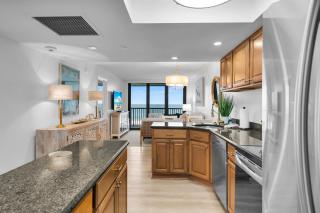 2 Bed South End Beachfront Condo at Popular Seawinds - 3