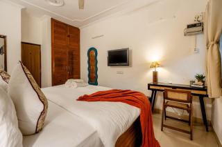 Park-Facing Cozy 3BHK in Saket, near Select CityWalk - 6