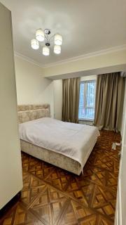 Stylish 1BR Apartment in Central Bishkek - 2